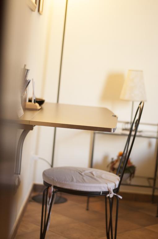 B&B Corte Barocca Lecce Rum bild